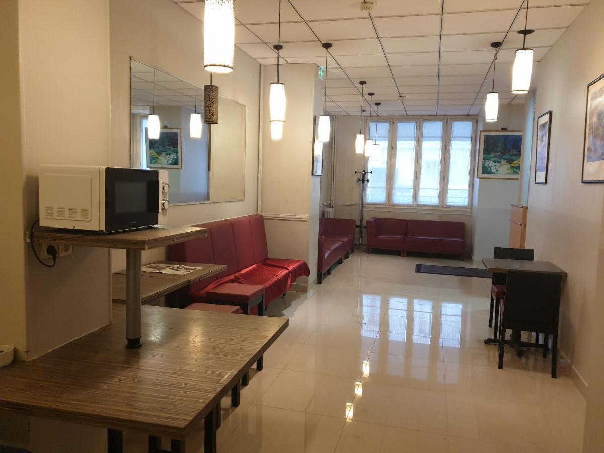 Pax Hotel Париж Экстерьер фото